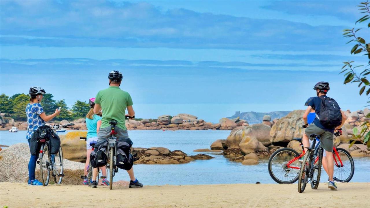 Camping Maeva Respire Le Village Perrosien Exteriör bild