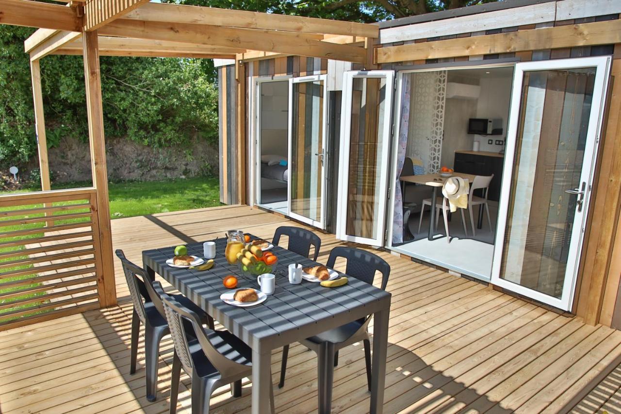 Camping Maeva Respire Le Village Perrosien Exteriör bild