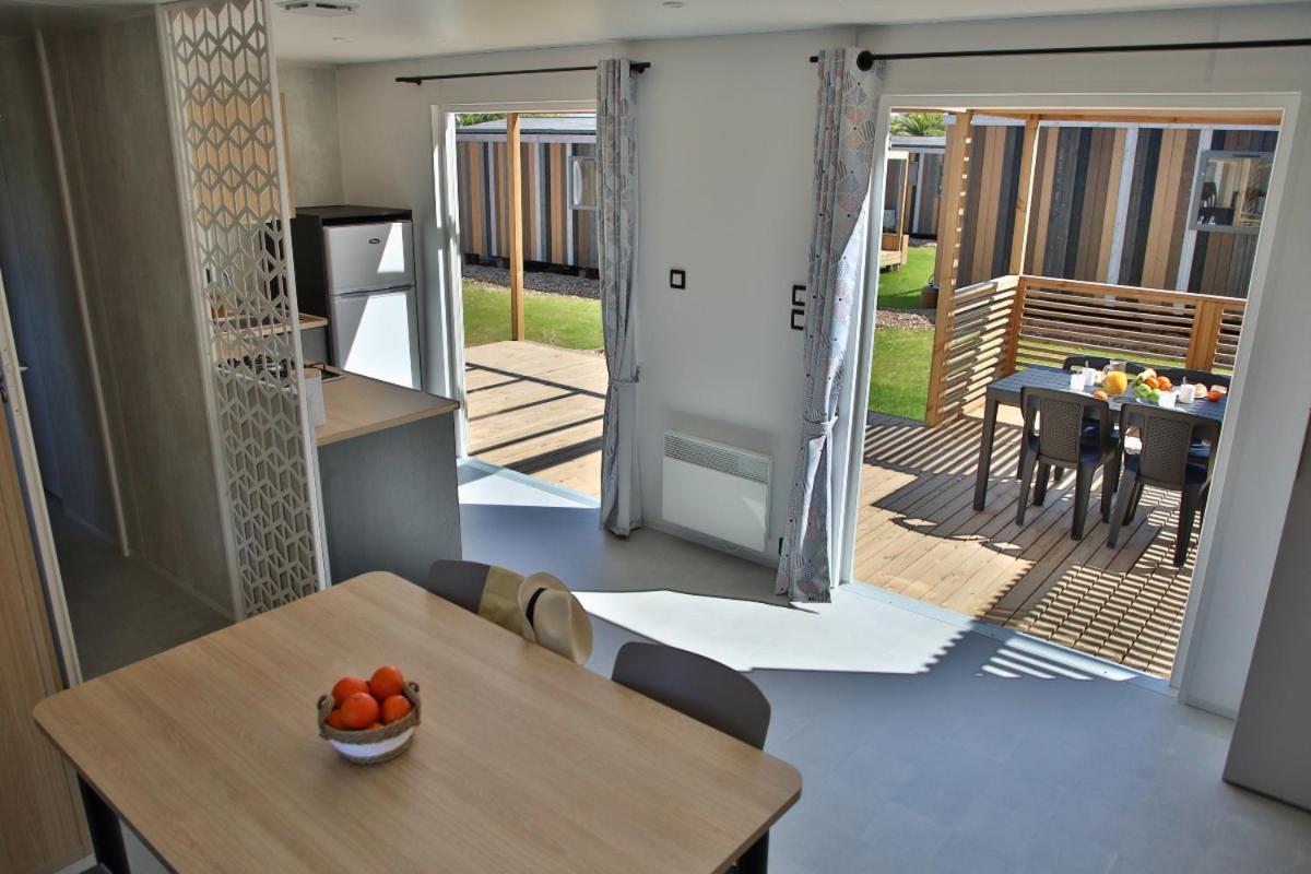 Camping Maeva Respire Le Village Perrosien Exteriör bild