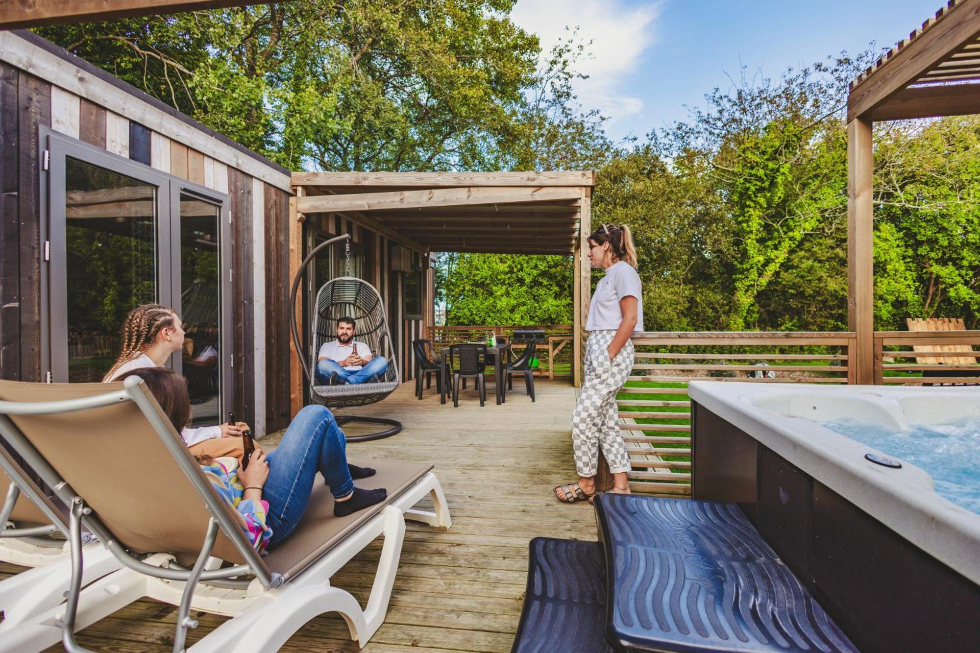 Camping Maeva Respire Le Village Perrosien Exteriör bild